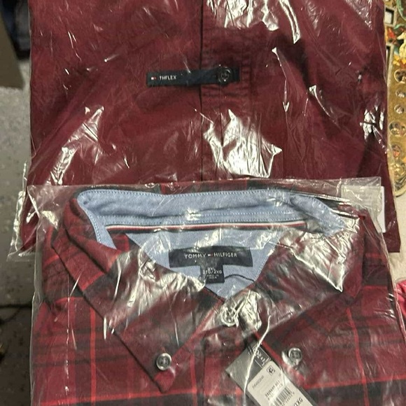 Men's Burgundy Button-Up Shirt - Picture 3 of 3